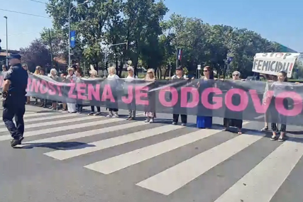 Protest u Hrvatskoj: Žene solidarne sa ženama u BiH protiv femicida