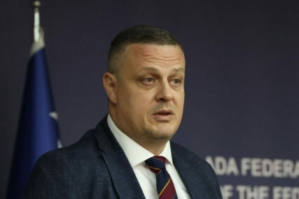 Mijatović čestitao Izetbegoviću: "Što je duže SDA ovakva, to je SDP jači"