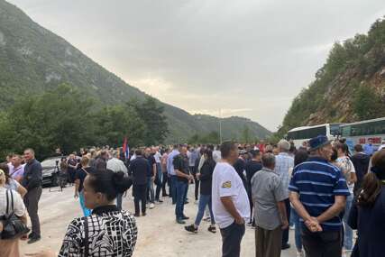 Počeo još jedan protest podrške za Dodika i Lukića