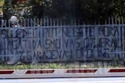 Ispred Suda BiH osvanuli transparenti s porukama Srbima: "Sljedeći put nećete morati lagati da smo vas otjerali iz Sarajeva"