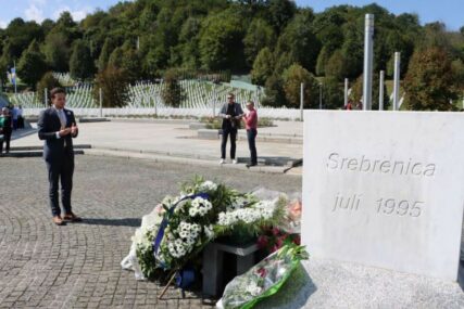 Uk: Nastavlja se podrška radu Memorijalnog centra Srebrenica - Potočari