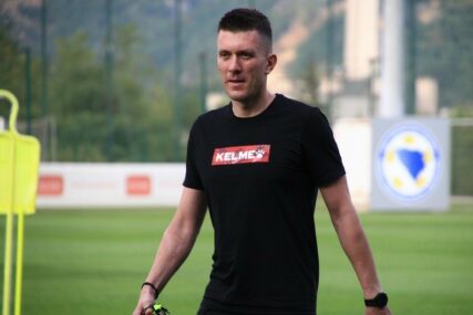 "Zmajići" i Slovenci završili prvo poluvrijeme bez golova