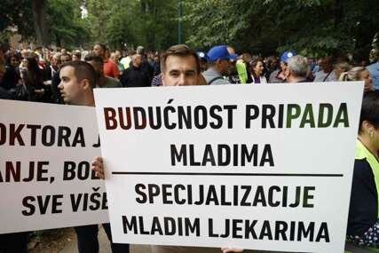 Završen protest zdravstvenih radnika u Sarajevu: Najavljen generalni štrajk