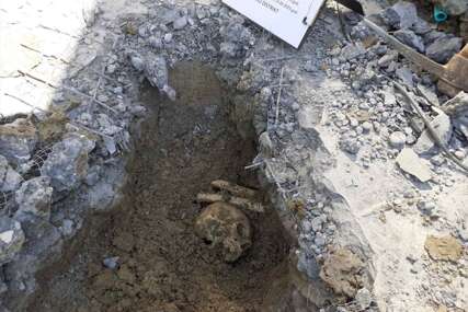 U dvorištu porodične kuće u Brčkom ekshumirani posmrtni ostaci žrtve proteklog rata