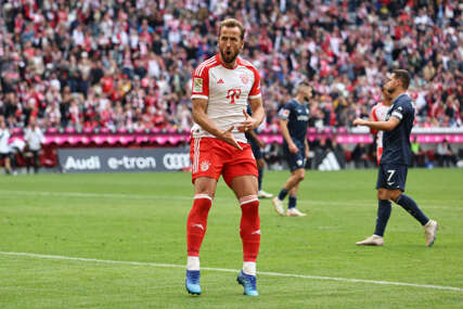 Demirović odličan u pobjedi Augsburga, hat-trick Kanea u pobjedi Bayerna