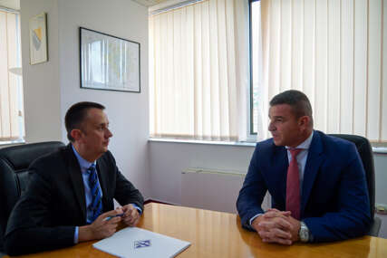 Ministar Lakić razgovarao s direktorom EPBiH: Prioritet rješavanje problema rudara