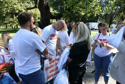 Počelo okupljanje nezadovoljnih radnika u Banjaluci