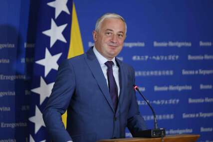 Borenović predsjedavajući Komisije za borbu protiv korupcije i kleptokratije