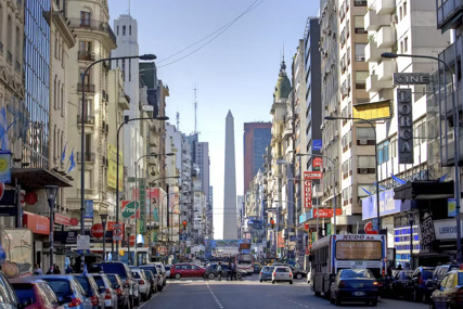 LATINOAMERIKANA - mit i muzika: Buenos Aires grad Tanga
