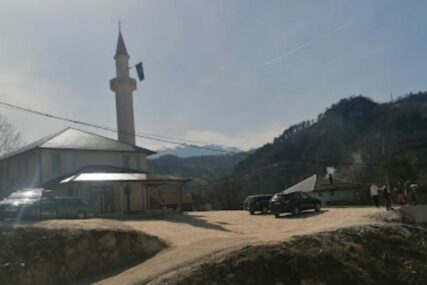 Novi slučaj "Fata Orlović": U Konjicu na privatnoj zemlji napravljena džamija