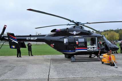 Helikopter MUP-a RS prinudno sletio u Zalužanima
