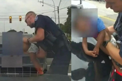 Policijska kamera uhvatila šokantne kadrove: ‘Dječak umire, majka vrišti, ali pogledajte šta je policajac učinio!‘