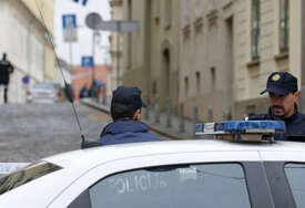 Djevojka iz BiH (22) napravila haos u Austriji: Udarila nekoliko parkiranih auta, pa...
