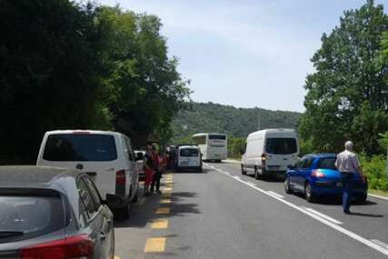 Saobraćaj obustavljen na putu Mostar - Čapljina kod Žitomislića zbog nesreće