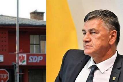 Kaže da odluka nema nikakve političke konotacije: Da li to Fuad Kasumović izbacuje SDP iz prostorija?