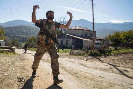 Rusija saopćila da armenski borci u Nagorno-Karabahu predaju oružje