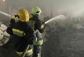 Mostarski vatrogasci gase požar koji se širi prema Buni i Žitomislićima