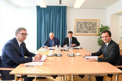 Teška situacija: U Bruxellesu počeo trilateralni sastanak Vučića i Kurtija s predstavnicima EU