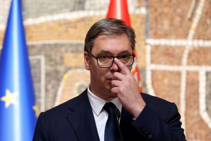 Vučić u Pekingu: "Srbija trenutno nema od koga drugog da nabavi modernije naoružanje"