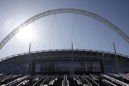 Englezi odbili na legendarnom stadionu postaviti plavo-bijele boje