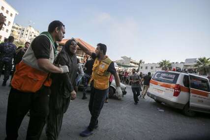 U izraelskim napadima u Gazi ubijeno deset medicinskih radnika