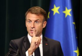 Macron: Izraleske operacije u Gazi moraju prestati