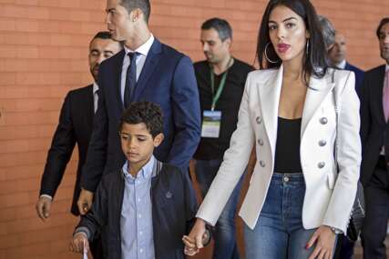 NEMAJU NAMJERU NAPUŠTATI S. ARABIJU? Ronaldov sin potpisao za Al Nassr!