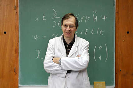 Bh. akademik Dejan Milošević je koautor radova sa dobitnicima Nobelove nagrade za fiziku