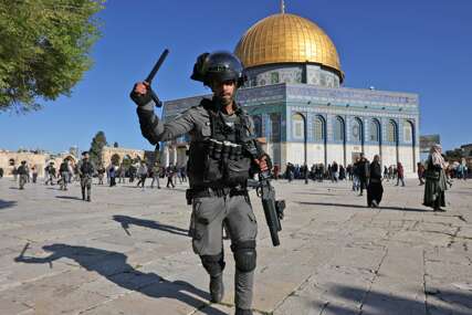 Napeto u Jeruzalemu, muslimani se okupljaju oko Al-Aqse