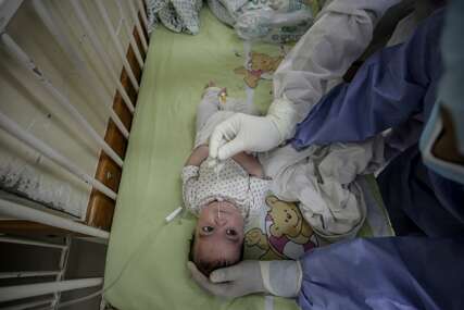 Palestinski ljekari spasili bebu trudnice koja je ubijena u izraelskim napadima