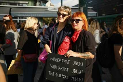 Krajnje je vrijeme da se zaustavi nasilje! Bosnainfo na protestu u Sarajevu „Niti jedna više“ (FOTO)