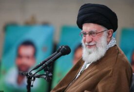 Hamenei prenio ovlasti vrhu Revolucionarne garde