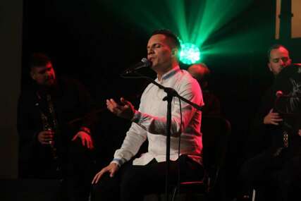 Koncert Armina Muzaferije održan sinoć u Konjicu: "Gaza ili Palestina rana je ummeta već 75 godina"