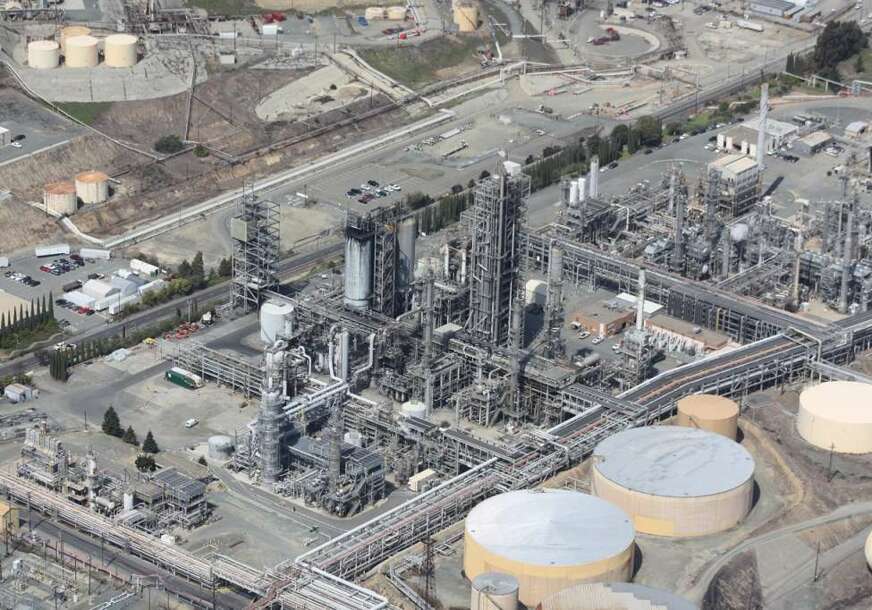 Naftna rafinerija