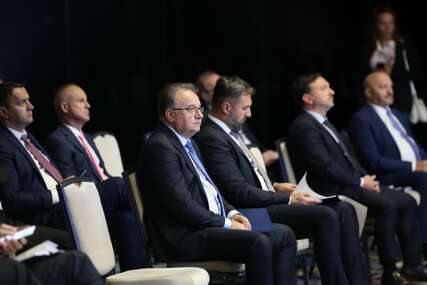 Nikšić na konferenciji UPFBiH: Vlada FBiH opredijeljena ostvariti ciljeve fiskalne reforme (VIDEO)
