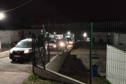 Policija USK jutros izvršila raciju u Prihvatnom centru Lipa