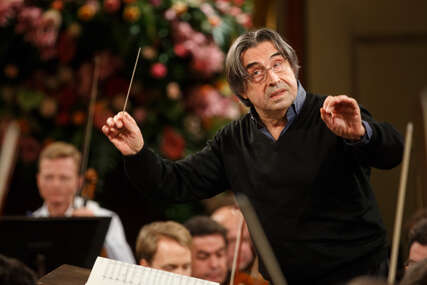 Slavni Riccardo Muti večeras diriguje gala koncertom Sarajevske filharmonije