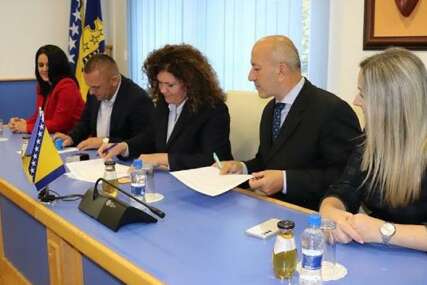 Vlada u Goraždu prva u FBiH potpisala sporazum sa sindikatima o povećanju osnovice plate