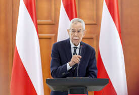 Van der Bellen: Dešavanja u Srebrenici nisu bila posljedica rata već planirani čin genocida