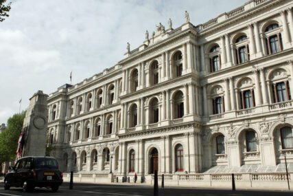 Upozorenje FCDO-a: Velika Britanija povukla dio osoblja ambasade iz Libana