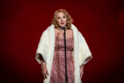 U zeničkom BNP-u premijerno izvedena predstava "Marlene Dietrich: pet tačaka optužnice"