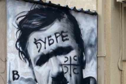 Uništen mural posvećen Bati Živojinoviću