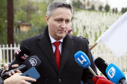 Bećirović: Svi ljudi u našoj zemlji trebaju biti ponosni na Dan državnosti BiH