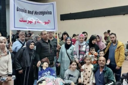 Ambasador BiH u Egiptu podijelio fotografije bh. državljana nakon izlaska iz Gaze