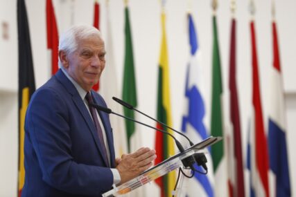 Borrell pozdravio odluku Kosova i Srbije o međusobnom priznavanju registarskih tablica