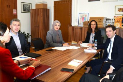 Online platforma za kurikulum: Ministrica Hota-Muminović se sastala s delegacijom OSCE-a