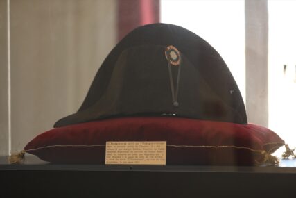 Vjerovali ili ne: Napoleonov šešir prodat za 1,9 miliona eura