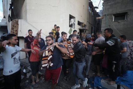 Poginuli majka, otac i braća: U izraelskom napadu na Gazu ranjen kamerman Anadolije