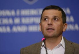 Vukanović: "Igor Dodik je prestolonasljednik SNSD-a, a stranka je privatna organizacija porodice Dodik"