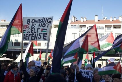 U Zagrebu počeo protest za Palestinu: "U Gazi je genocid, masakr, etničko čišćenje"